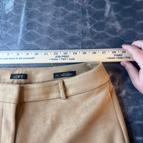 LOFT Faux Suede High Waist Curvy Skinny Pants Tan Camel Size 12 547187 - Picture 5 of 9
